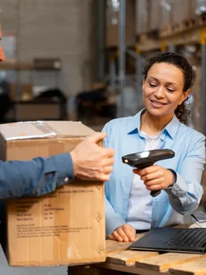 Caja de cartón con diseño de embalaje a medida